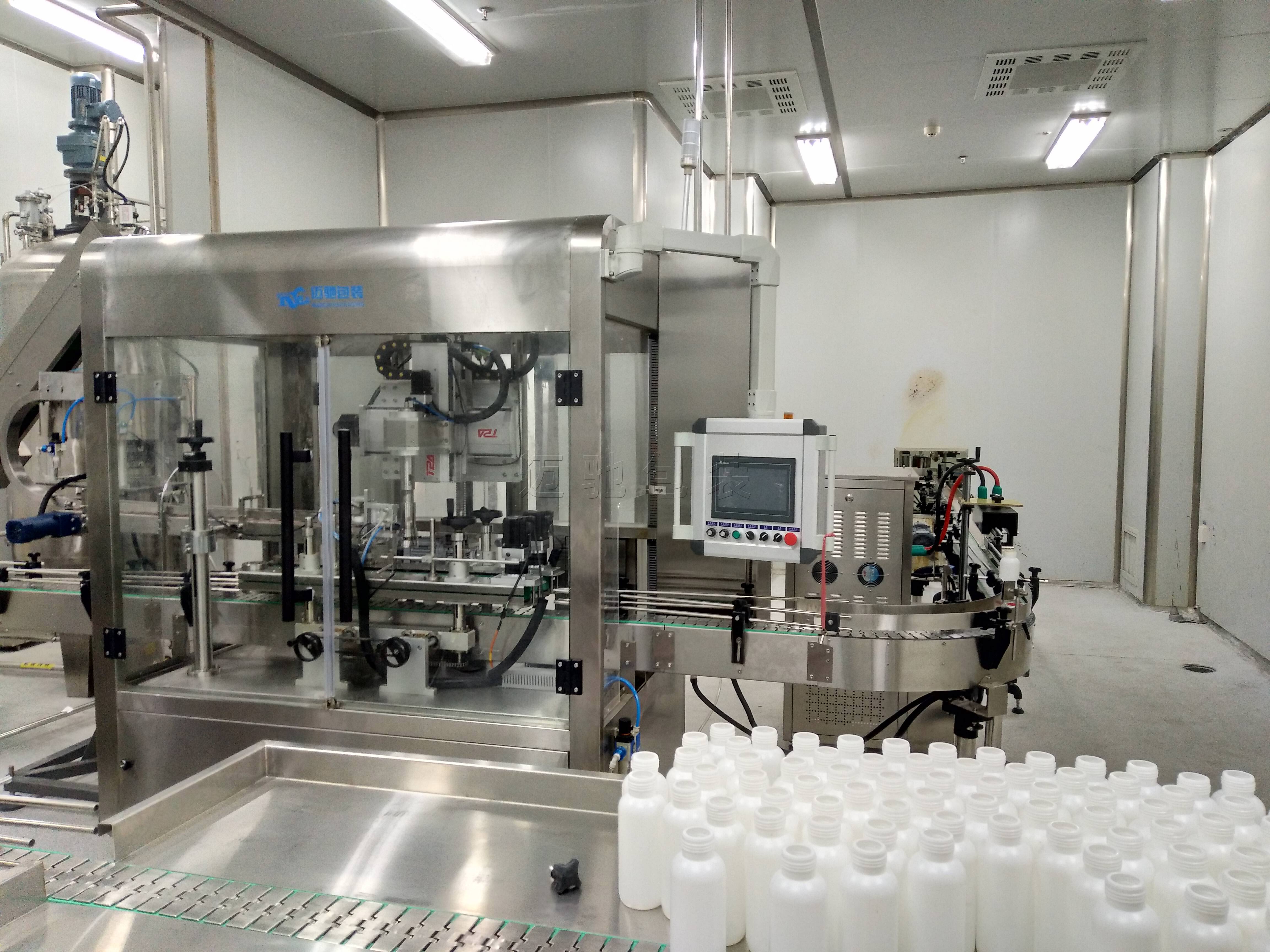 液体灌装机客户现场图片